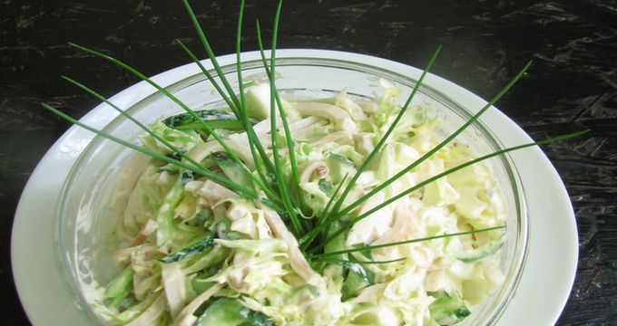 Салат из кальмаров — 3 простых и вкусных рецепта